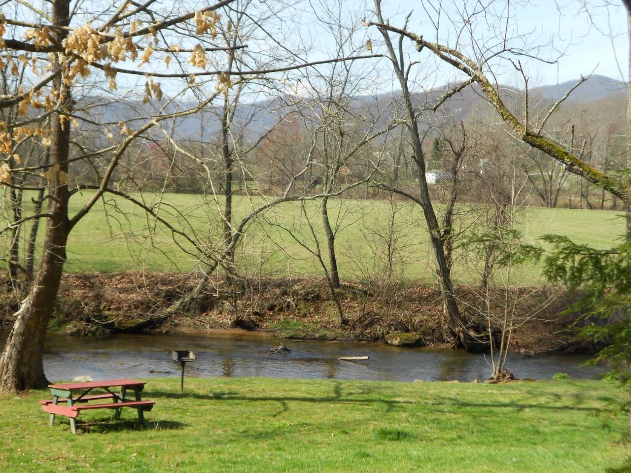 Mountain Springs Cabins Candler Luaran gambar
